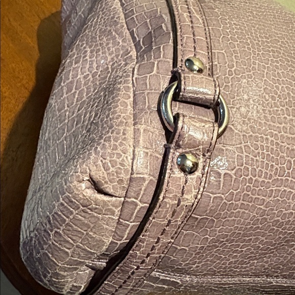 Coach  Alexandra  lavender croc embossed patent leather  shoulder bag  Rare find - Picture 15 of 17